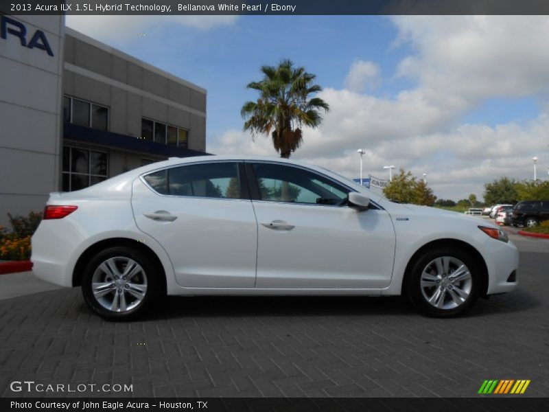 Bellanova White Pearl / Ebony 2013 Acura ILX 1.5L Hybrid Technology
