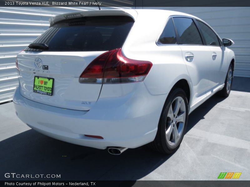 Blizzard White Pearl / Ivory 2013 Toyota Venza XLE