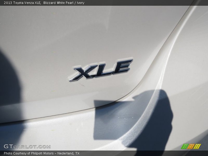 Blizzard White Pearl / Ivory 2013 Toyota Venza XLE