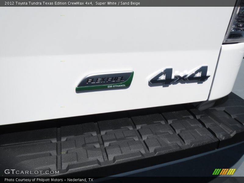 Super White / Sand Beige 2012 Toyota Tundra Texas Edition CrewMax 4x4