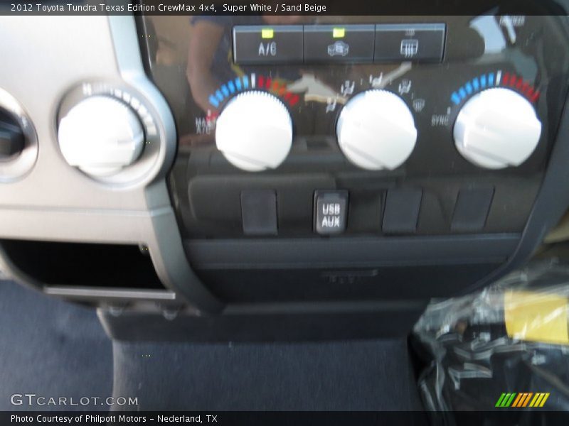 Super White / Sand Beige 2012 Toyota Tundra Texas Edition CrewMax 4x4