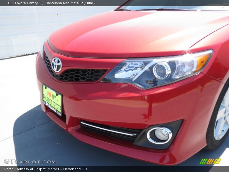 Barcelona Red Metallic / Black 2012 Toyota Camry SE