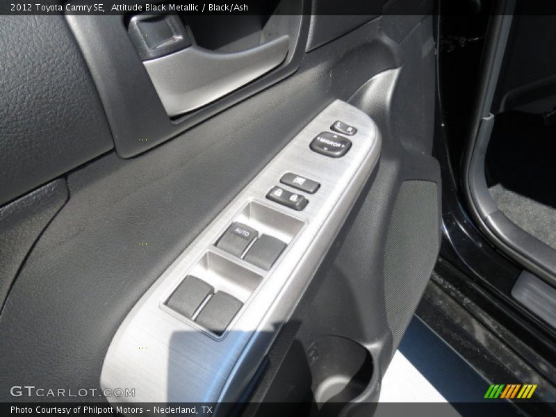 Attitude Black Metallic / Black/Ash 2012 Toyota Camry SE