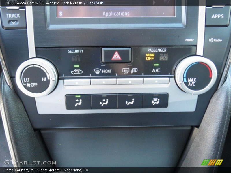 Attitude Black Metallic / Black/Ash 2012 Toyota Camry SE