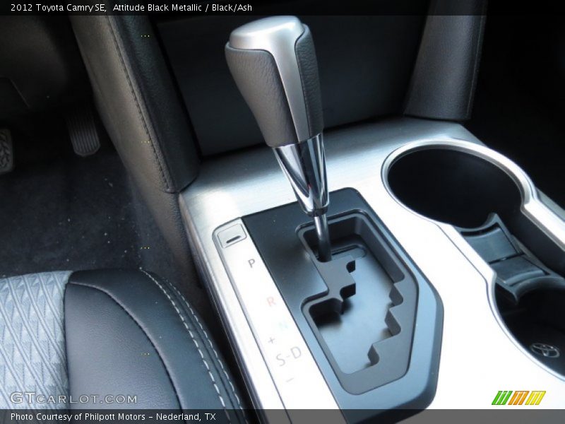 Attitude Black Metallic / Black/Ash 2012 Toyota Camry SE
