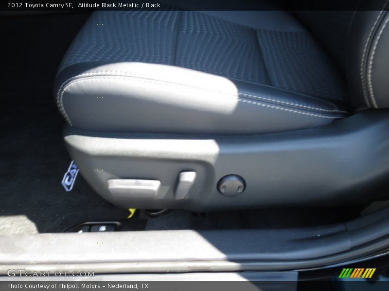 Attitude Black Metallic / Black 2012 Toyota Camry SE