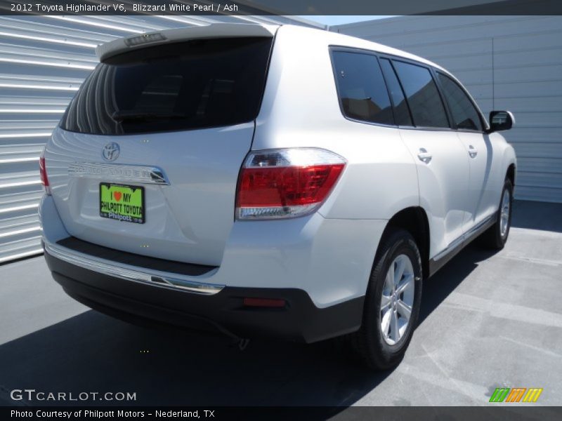Blizzard White Pearl / Ash 2012 Toyota Highlander V6