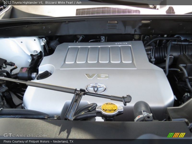 Blizzard White Pearl / Ash 2012 Toyota Highlander V6
