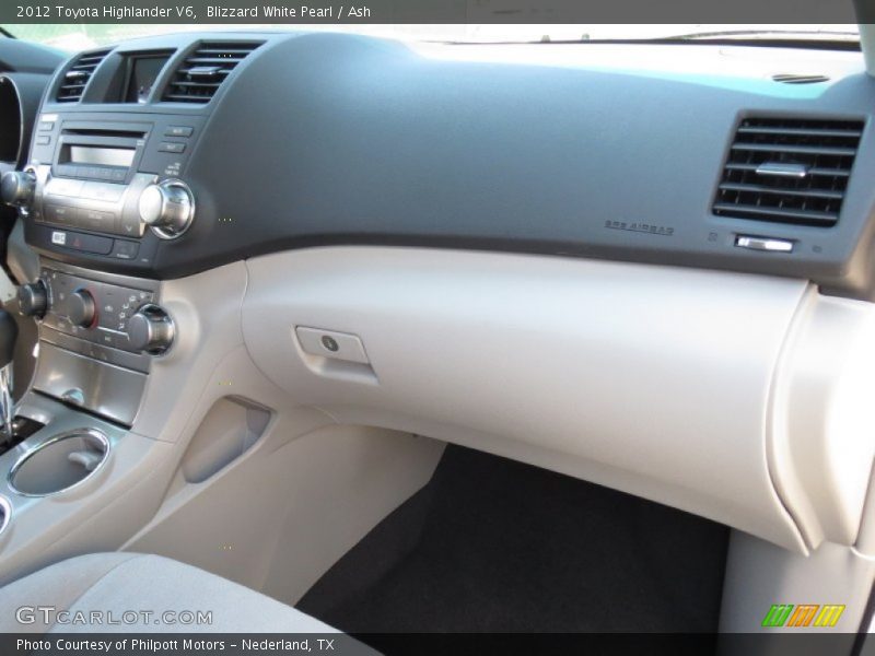Blizzard White Pearl / Ash 2012 Toyota Highlander V6