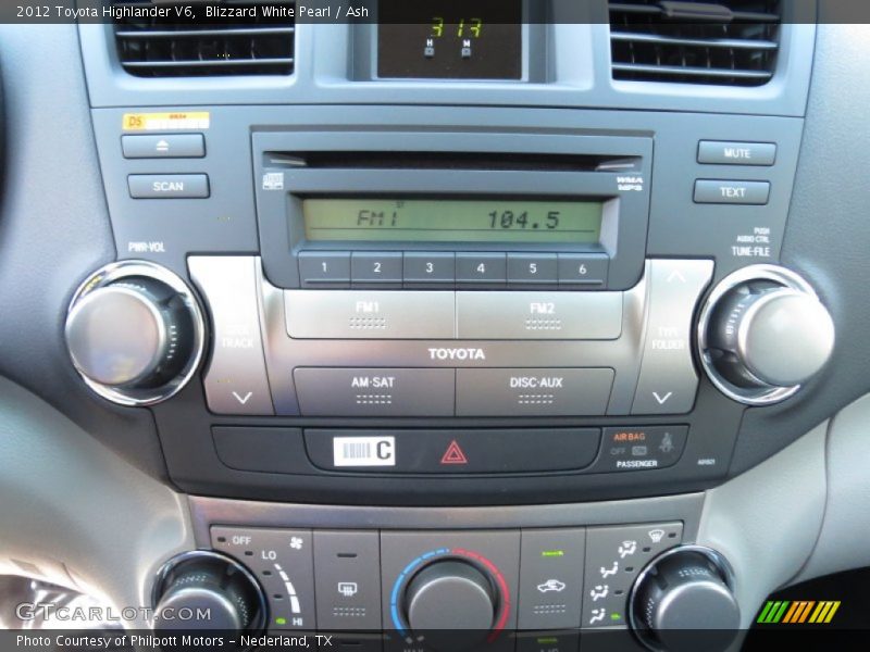 Blizzard White Pearl / Ash 2012 Toyota Highlander V6