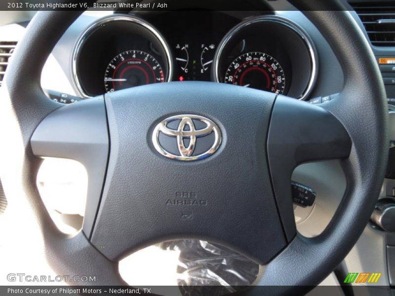 Blizzard White Pearl / Ash 2012 Toyota Highlander V6