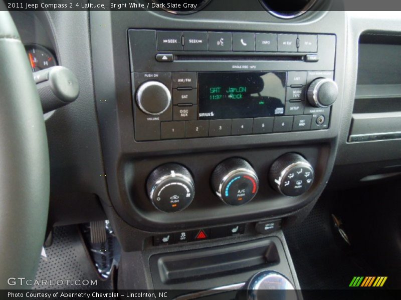 Bright White / Dark Slate Gray 2011 Jeep Compass 2.4 Latitude
