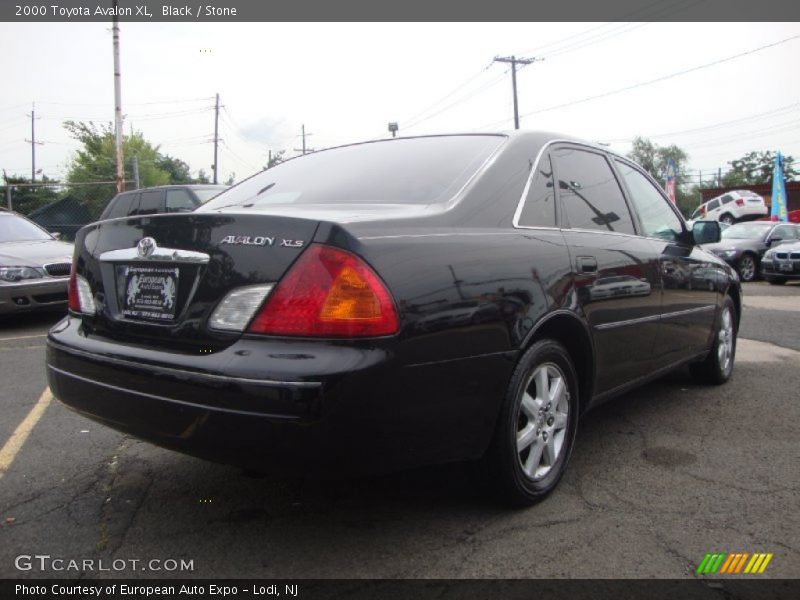Black / Stone 2000 Toyota Avalon XL