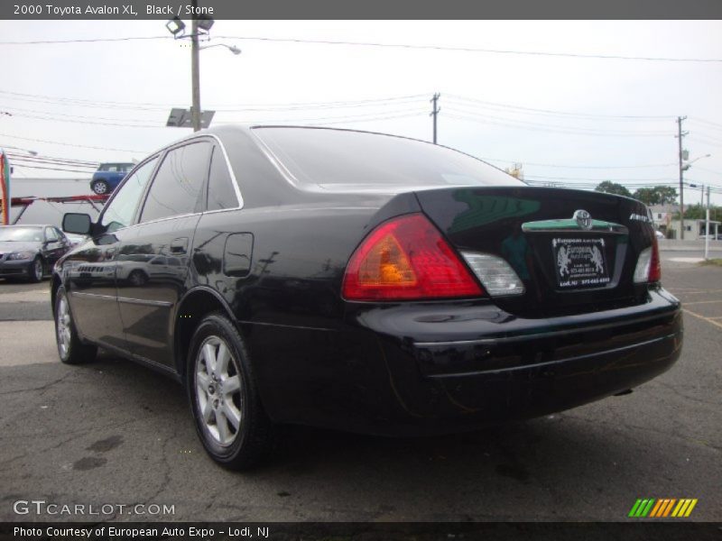 Black / Stone 2000 Toyota Avalon XL