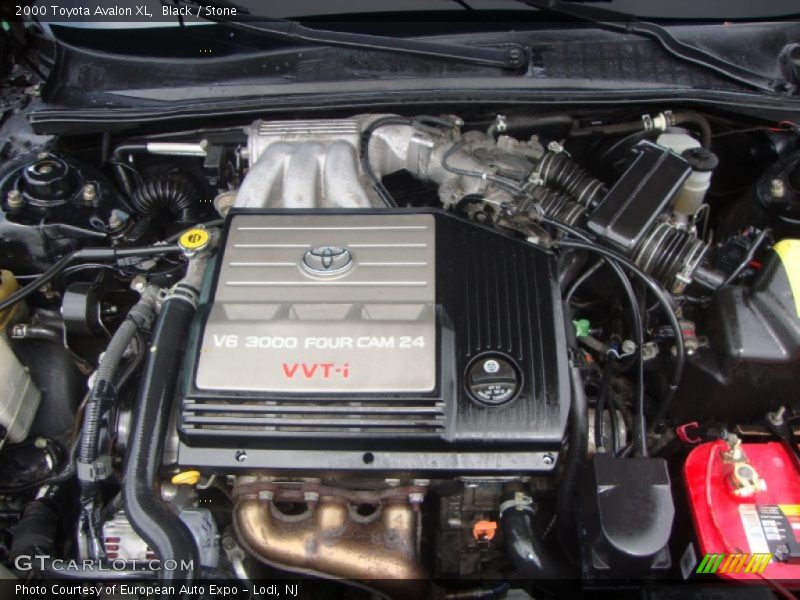 Black / Stone 2000 Toyota Avalon XL