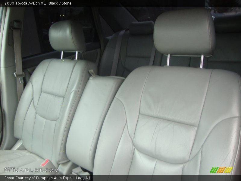 Black / Stone 2000 Toyota Avalon XL