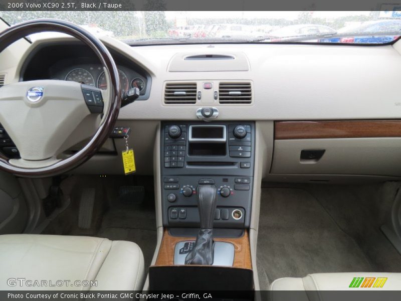 Black / Taupe 2006 Volvo XC90 2.5T