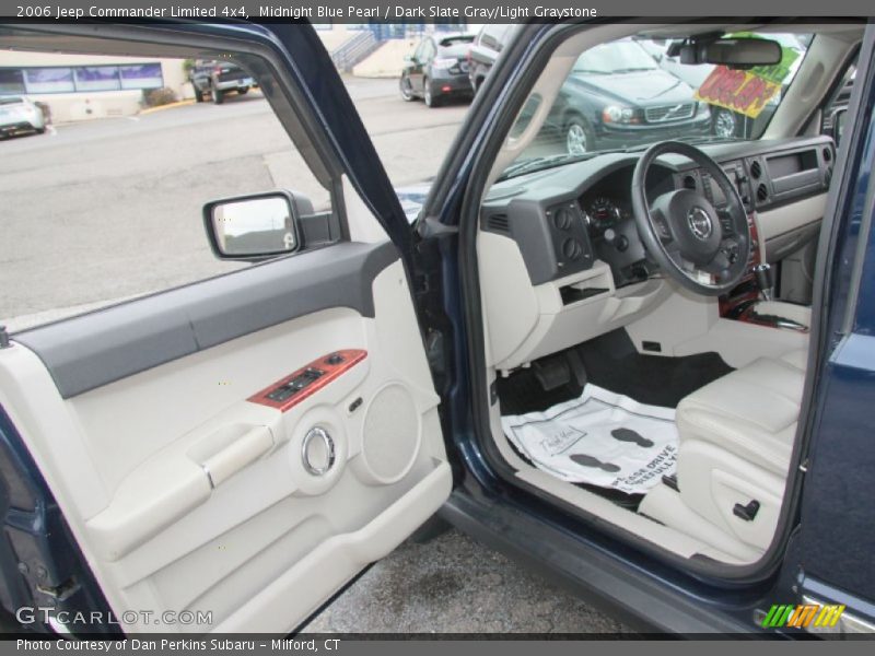 Midnight Blue Pearl / Dark Slate Gray/Light Graystone 2006 Jeep Commander Limited 4x4