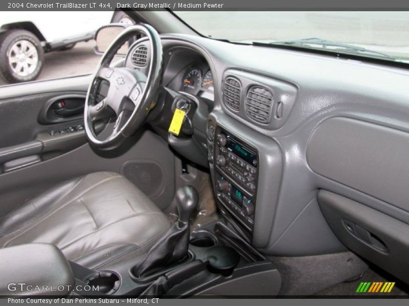 Dark Gray Metallic / Medium Pewter 2004 Chevrolet TrailBlazer LT 4x4