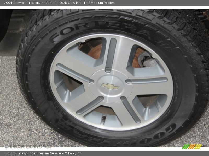Dark Gray Metallic / Medium Pewter 2004 Chevrolet TrailBlazer LT 4x4