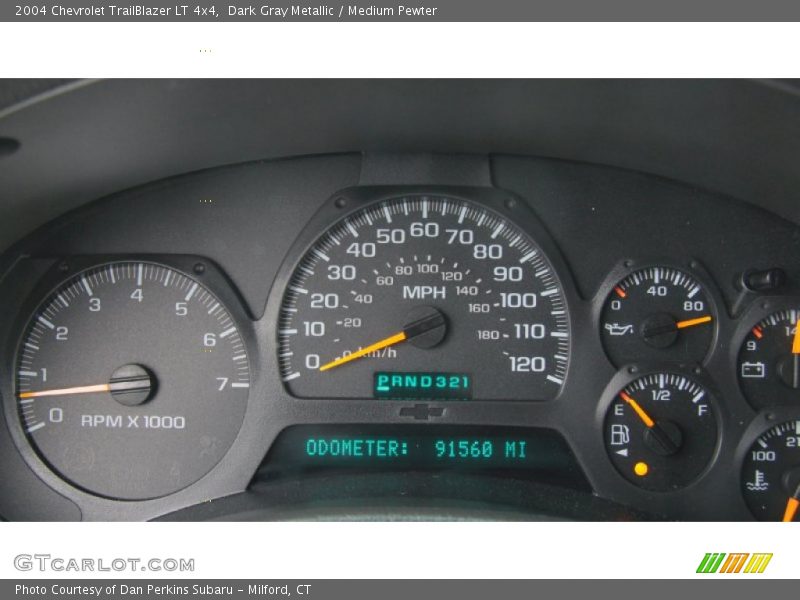 Dark Gray Metallic / Medium Pewter 2004 Chevrolet TrailBlazer LT 4x4