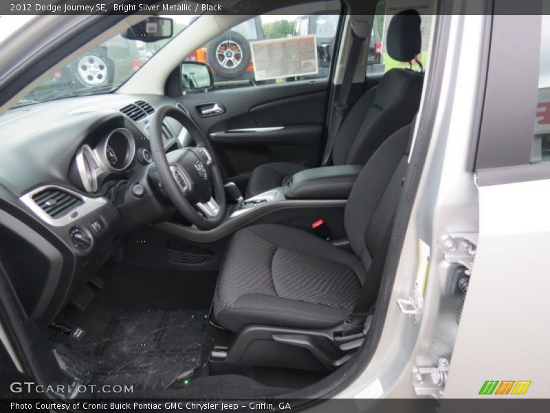 Bright Silver Metallic / Black 2012 Dodge Journey SE