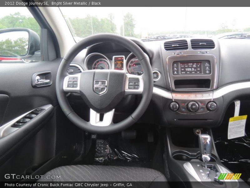 Bright Silver Metallic / Black 2012 Dodge Journey SE