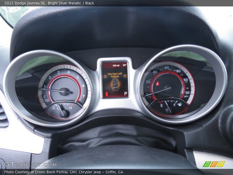 Bright Silver Metallic / Black 2012 Dodge Journey SE