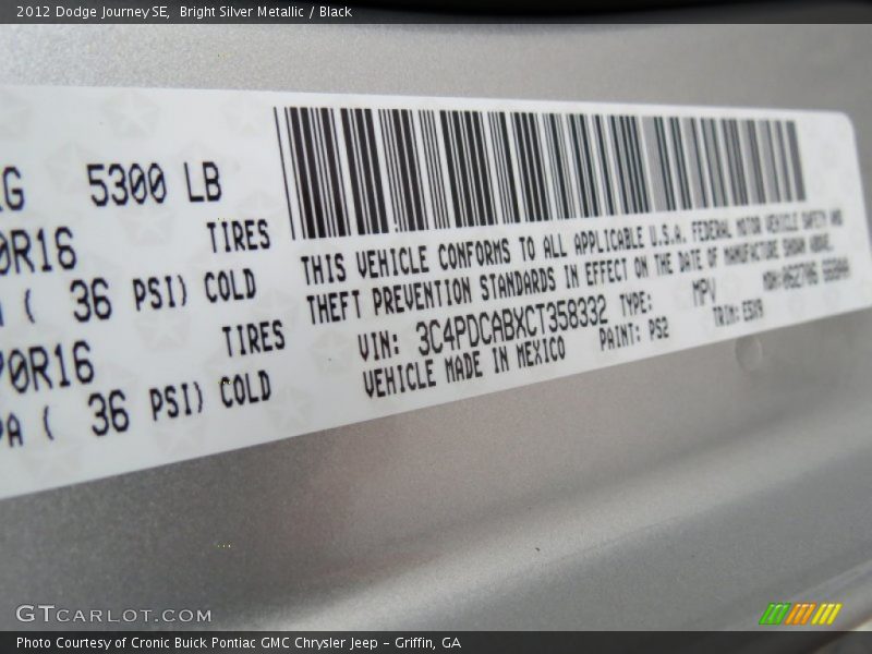 Bright Silver Metallic / Black 2012 Dodge Journey SE