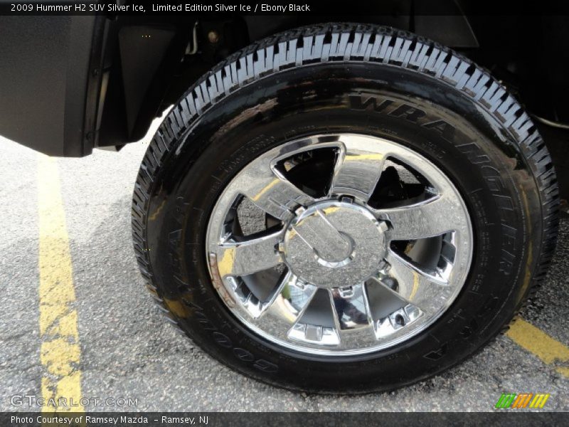  2009 H2 SUV Silver Ice Wheel