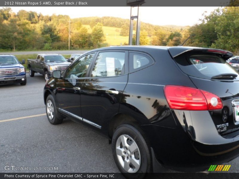 Super Black / Black 2012 Nissan Rogue S AWD