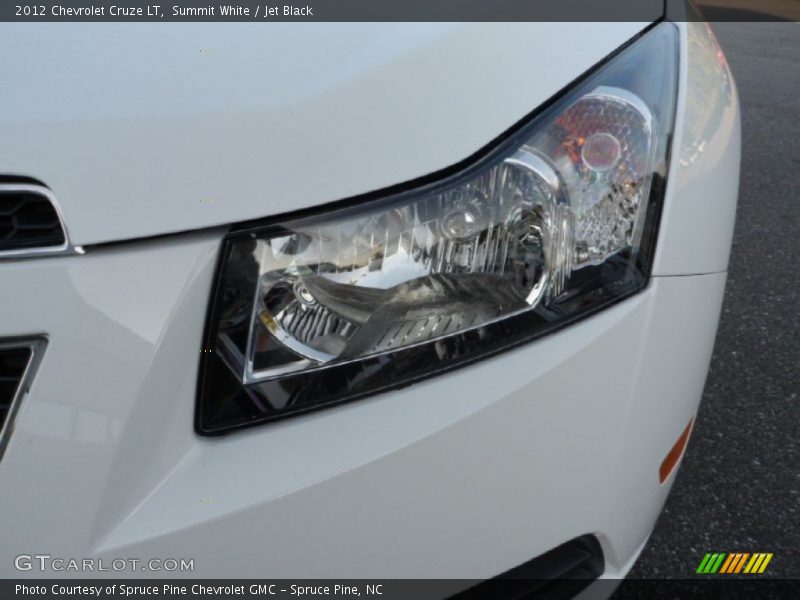 Summit White / Jet Black 2012 Chevrolet Cruze LT