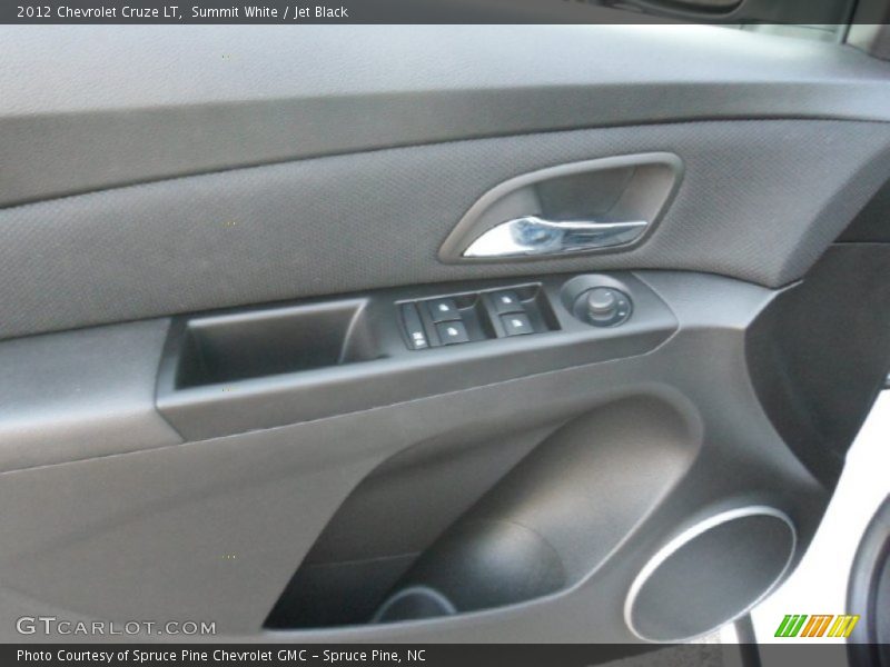 Summit White / Jet Black 2012 Chevrolet Cruze LT