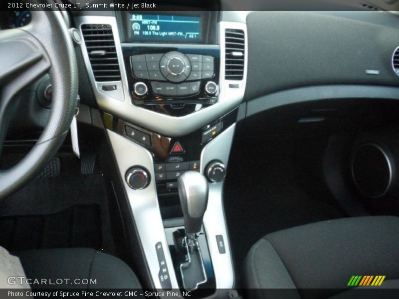 Summit White / Jet Black 2012 Chevrolet Cruze LT