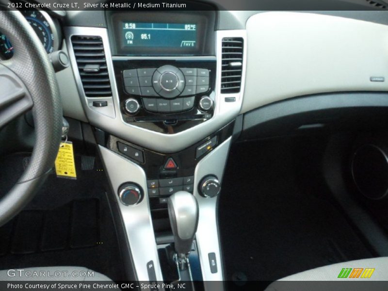 Silver Ice Metallic / Medium Titanium 2012 Chevrolet Cruze LT