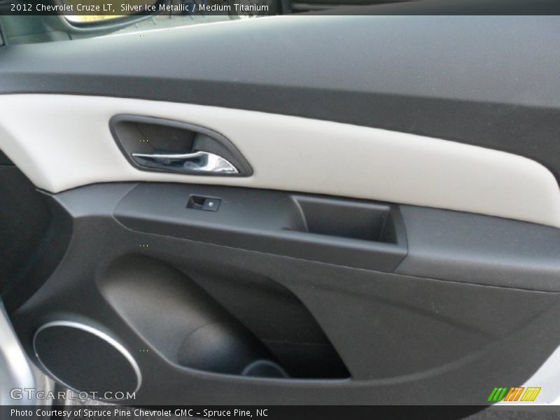 Silver Ice Metallic / Medium Titanium 2012 Chevrolet Cruze LT