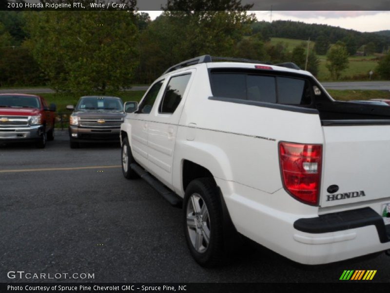White / Gray 2010 Honda Ridgeline RTL