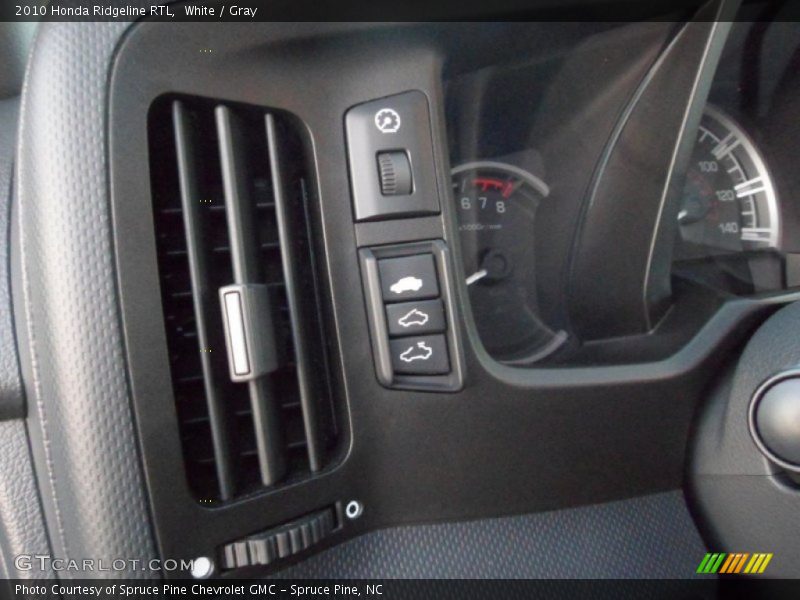 White / Gray 2010 Honda Ridgeline RTL
