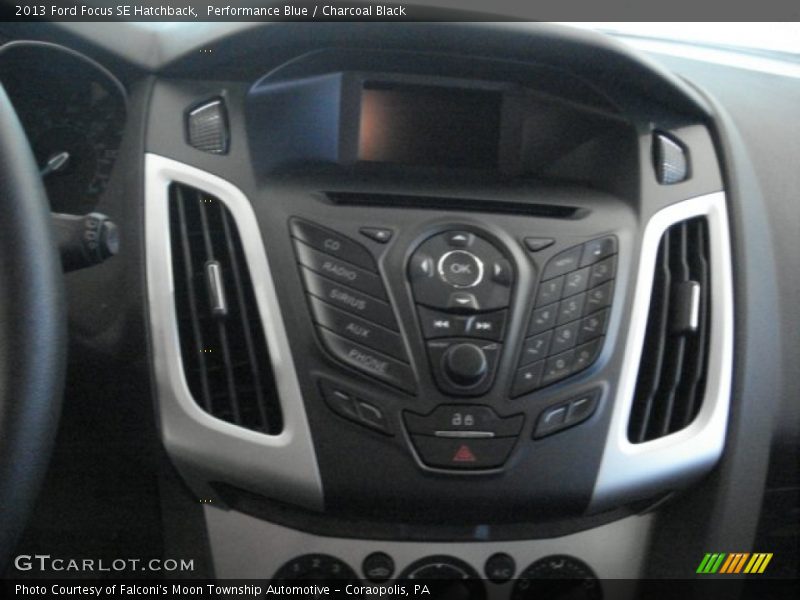 Performance Blue / Charcoal Black 2013 Ford Focus SE Hatchback