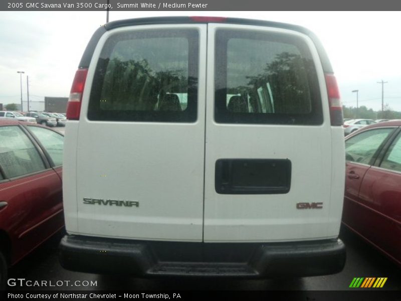 Summit White / Medium Pewter 2005 GMC Savana Van 3500 Cargo
