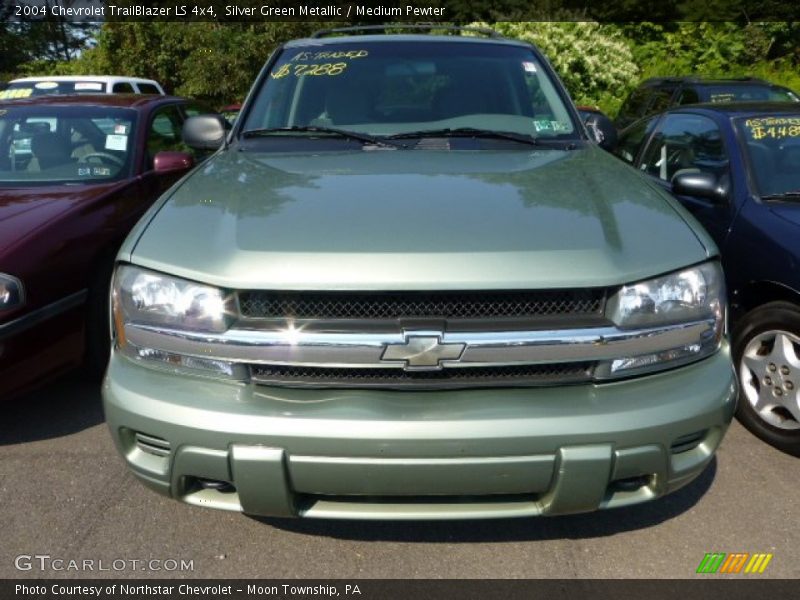 Silver Green Metallic / Medium Pewter 2004 Chevrolet TrailBlazer LS 4x4