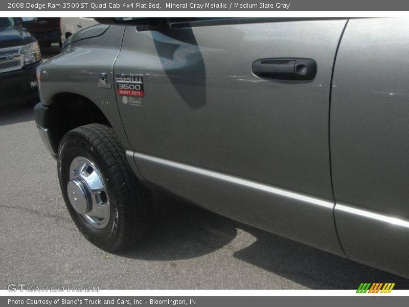 Mineral Gray Metallic / Medium Slate Gray 2008 Dodge Ram 3500 ST Quad Cab 4x4 Flat Bed