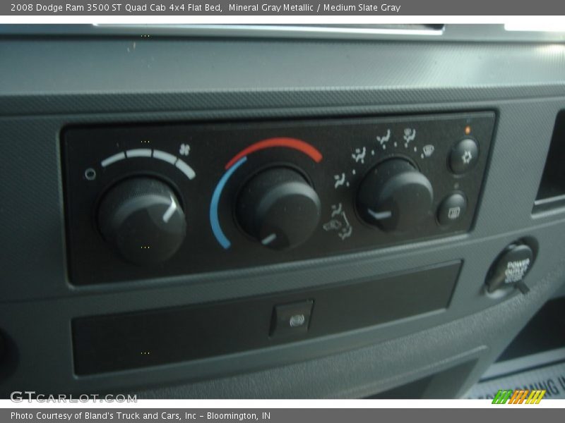 Mineral Gray Metallic / Medium Slate Gray 2008 Dodge Ram 3500 ST Quad Cab 4x4 Flat Bed