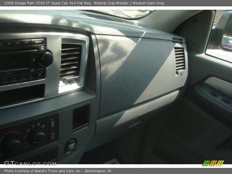 Mineral Gray Metallic / Medium Slate Gray 2008 Dodge Ram 3500 ST Quad Cab 4x4 Flat Bed