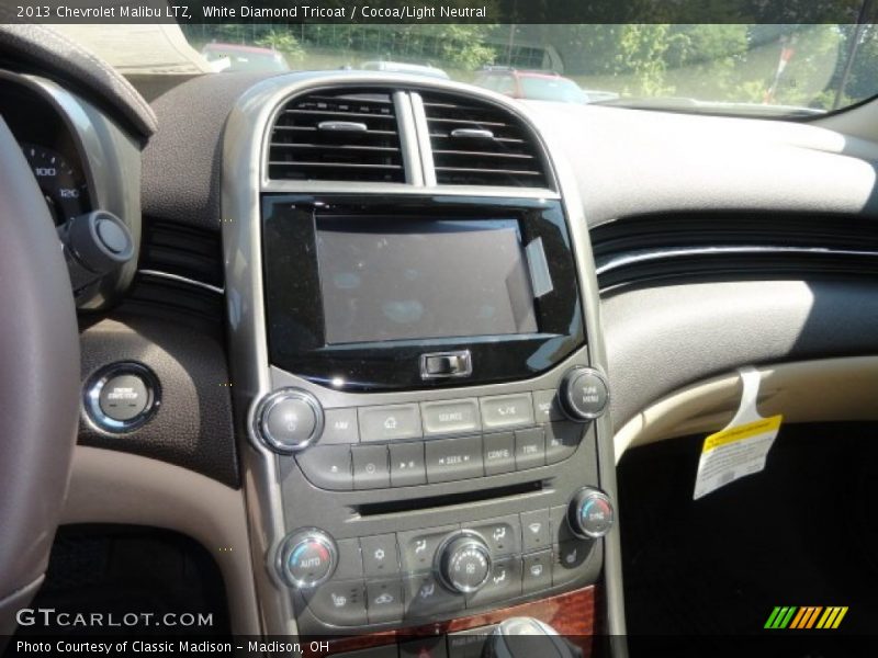 White Diamond Tricoat / Cocoa/Light Neutral 2013 Chevrolet Malibu LTZ