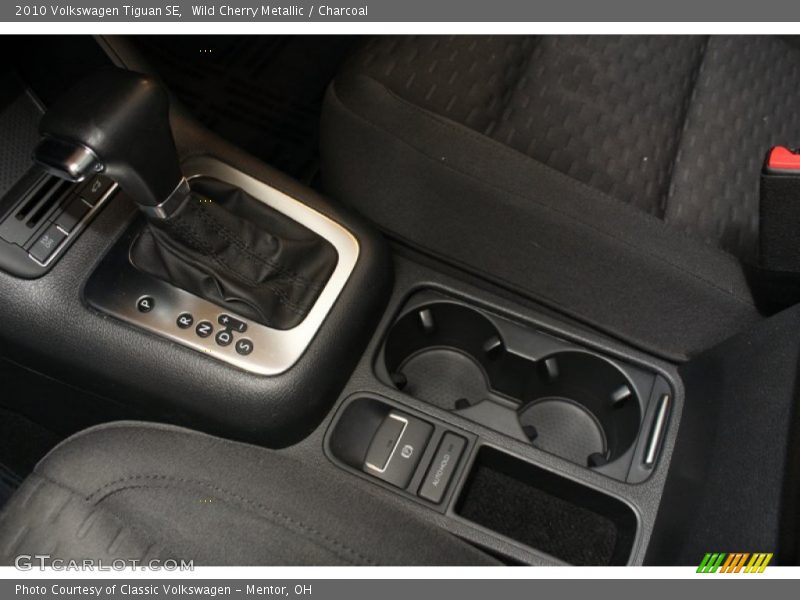 Wild Cherry Metallic / Charcoal 2010 Volkswagen Tiguan SE