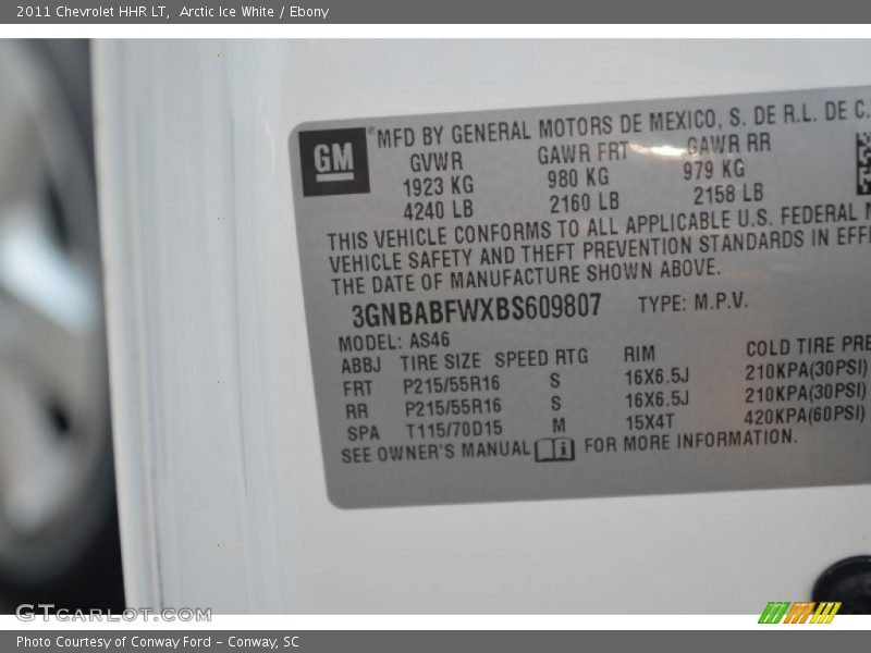 Arctic Ice White / Ebony 2011 Chevrolet HHR LT