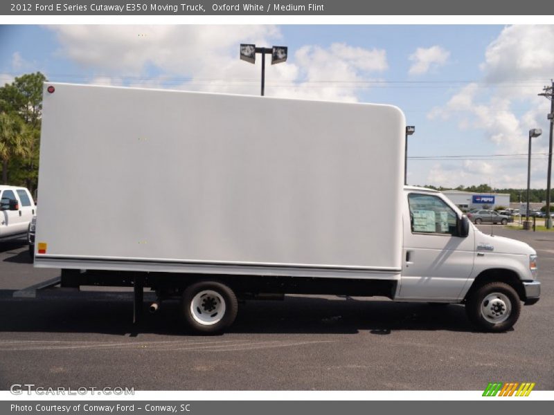 Oxford White / Medium Flint 2012 Ford E Series Cutaway E350 Moving Truck