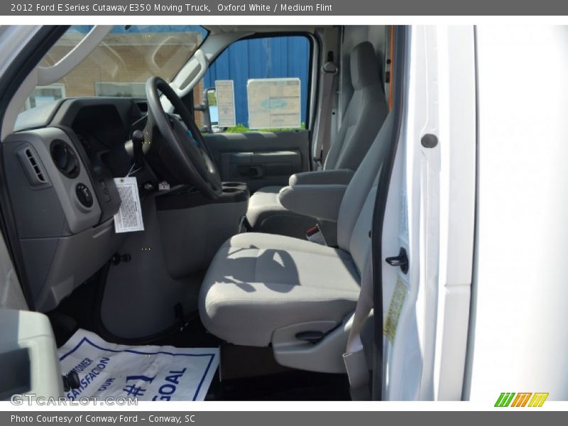Oxford White / Medium Flint 2012 Ford E Series Cutaway E350 Moving Truck