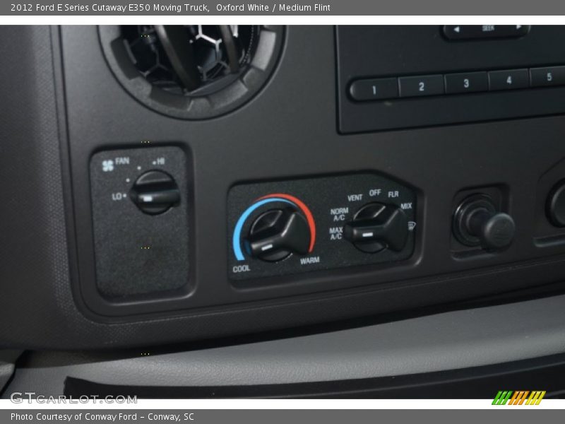 Oxford White / Medium Flint 2012 Ford E Series Cutaway E350 Moving Truck